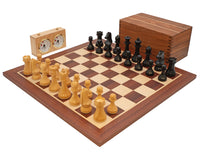 World Chess 錦標賽：國際象棋套裝、棋鐘及木製棋子收納盒