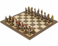 英國對祖魯手繪主題國際象棋套裝，由 Italfama 出品