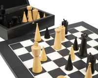 裝飾藝術風格的黑色國際象棋套裝