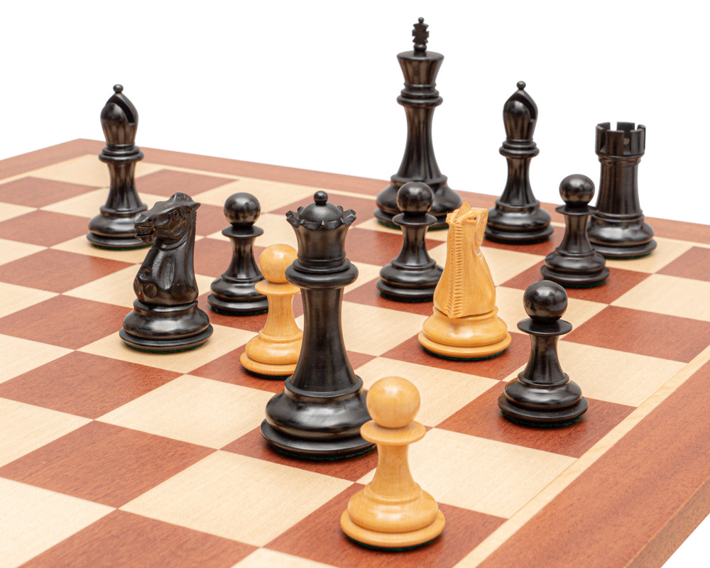 Abingdon 黑色及桃花心木國際象棋套裝